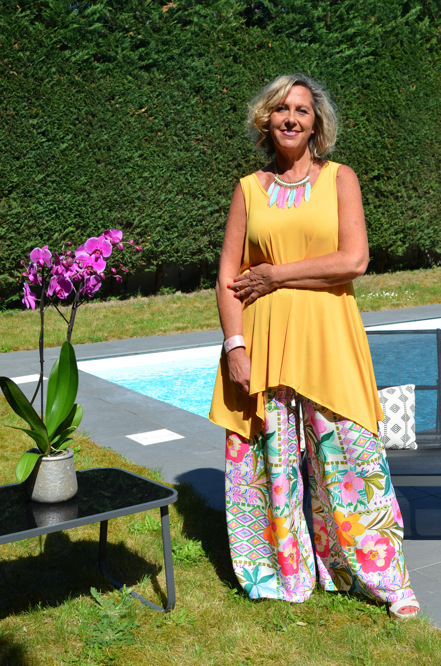 Débardeur grande taille bretelles larges en maille unie DEDE01 - 4 COULEURS !