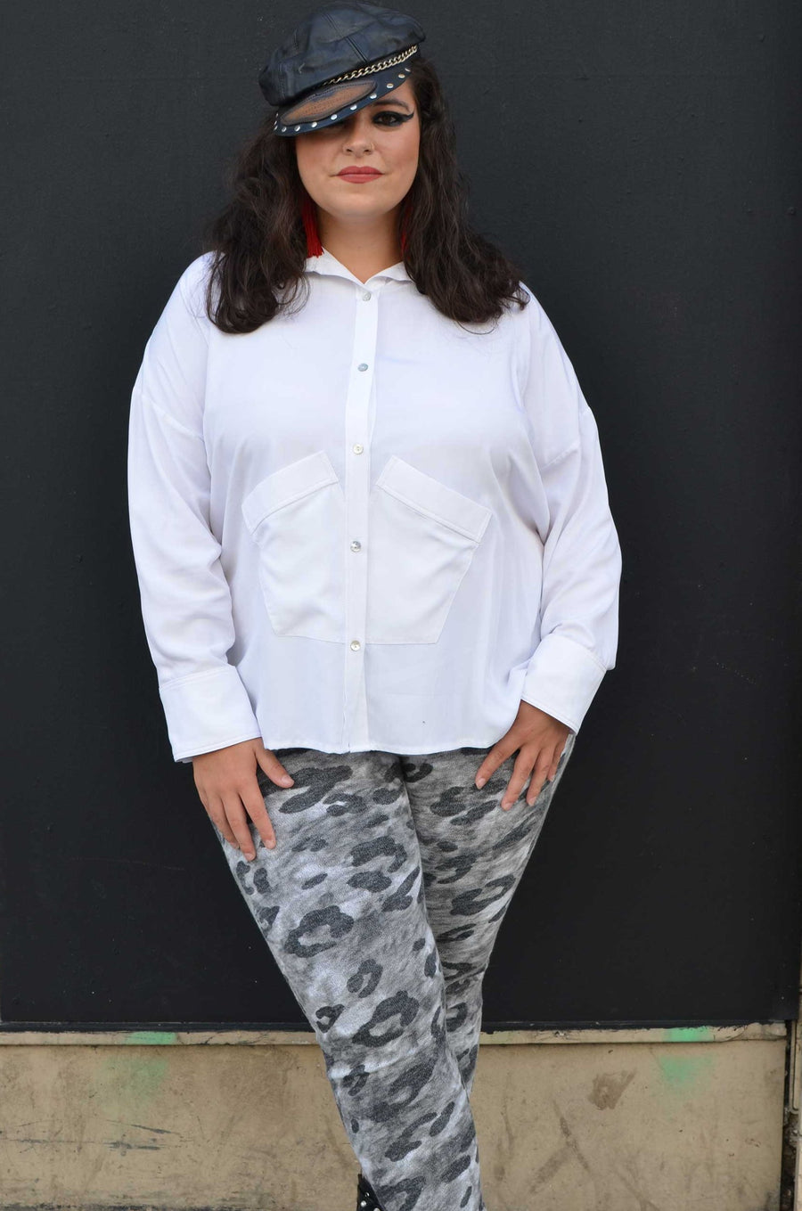 chemise grande taille forme carrée en semi coton noir ou blanc MARLENE04